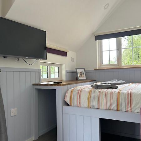 1Lochness Glam Lodges Inverness Ngoại thất bức ảnh