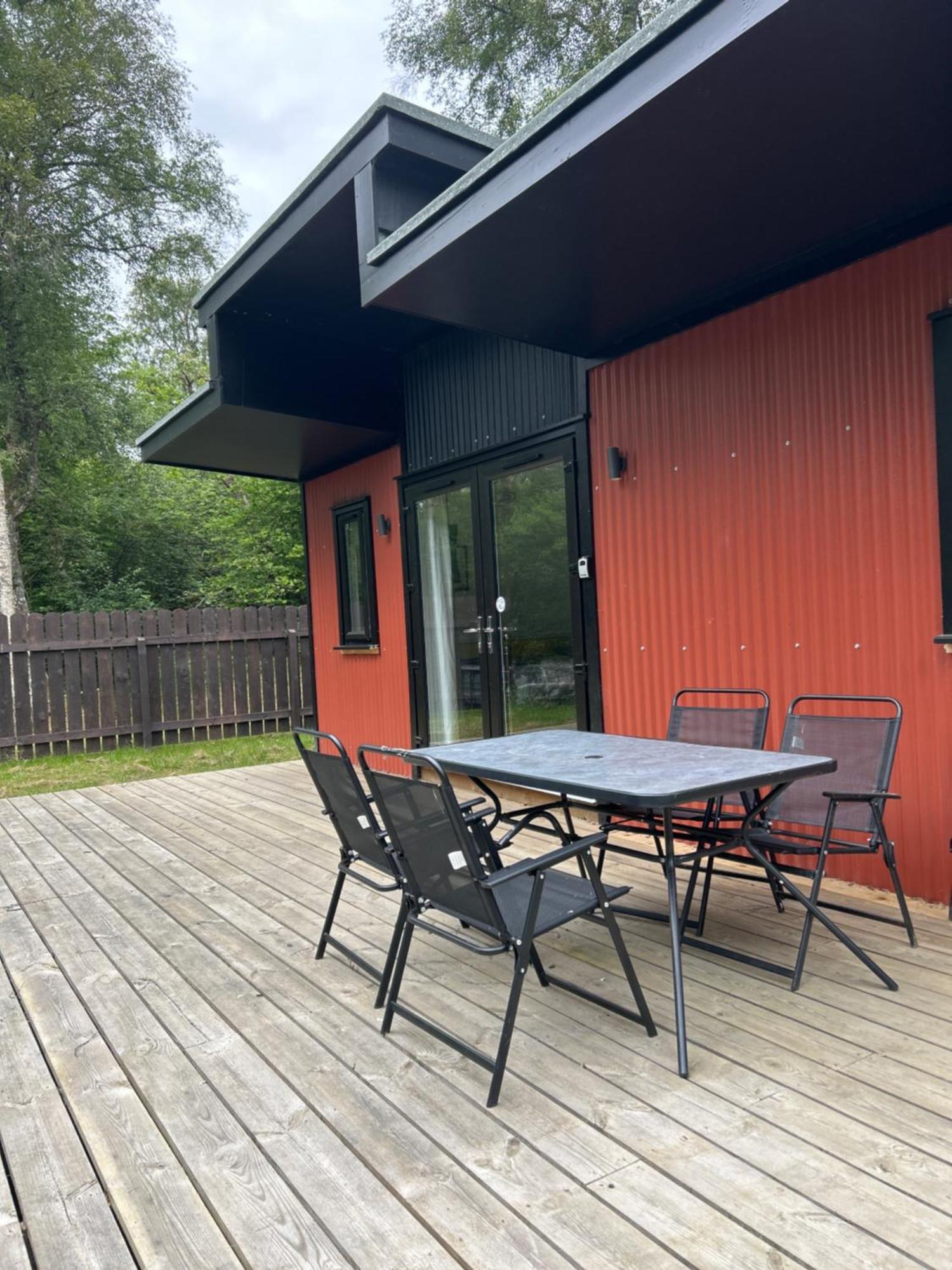 1Lochness Glam Lodges Inverness Ngoại thất bức ảnh